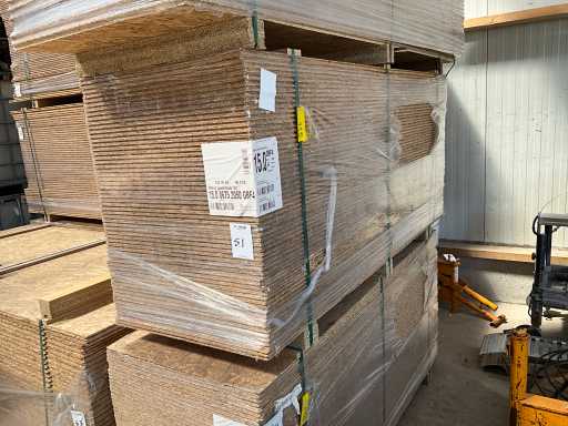 OSB plate (60x)
