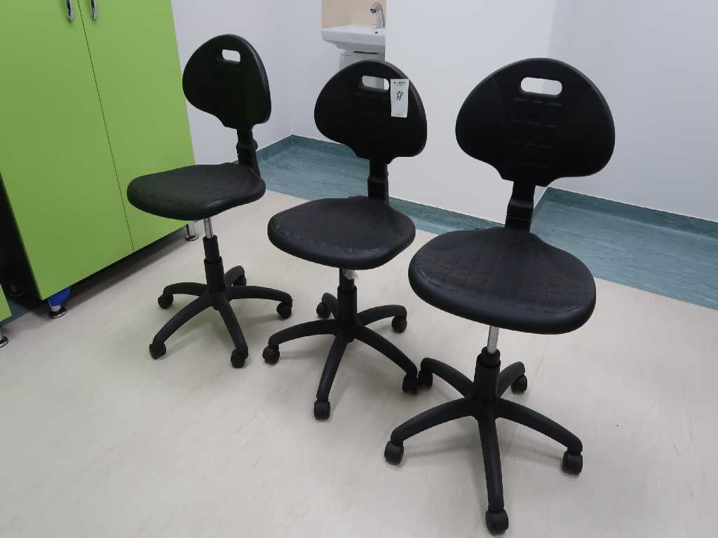 Mobilier de laboratoire - chaises (2x)