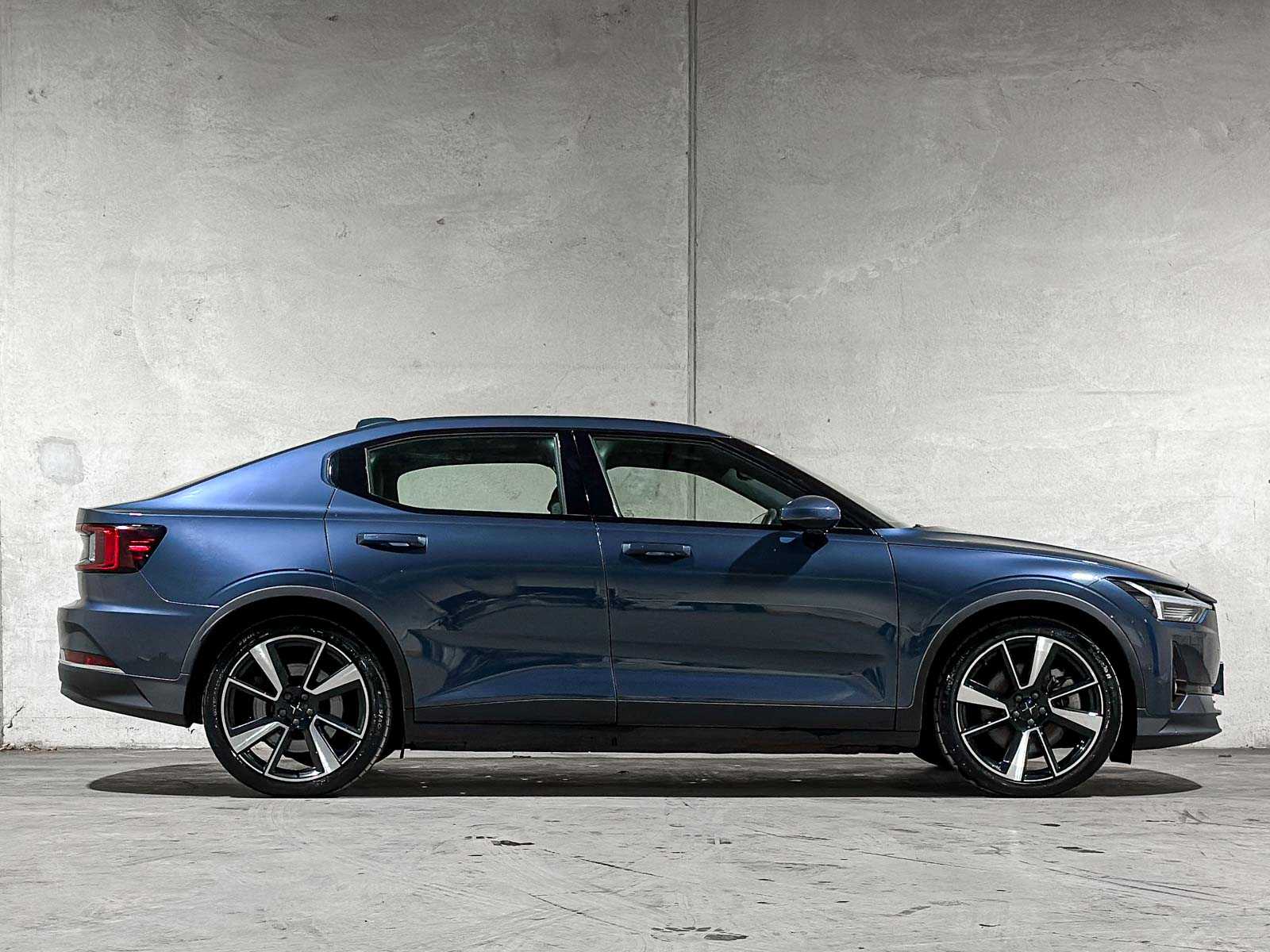 Polestar 2 Long Range Dual Motor Launch Edition 78kWh 408pk 2020 (Origineel-NL & 1e Eigenaar), K-112-DZ