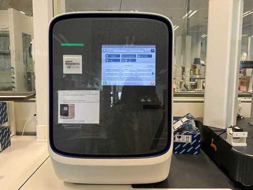QUANT STUDIO 7 Flex Real-Time PCR System