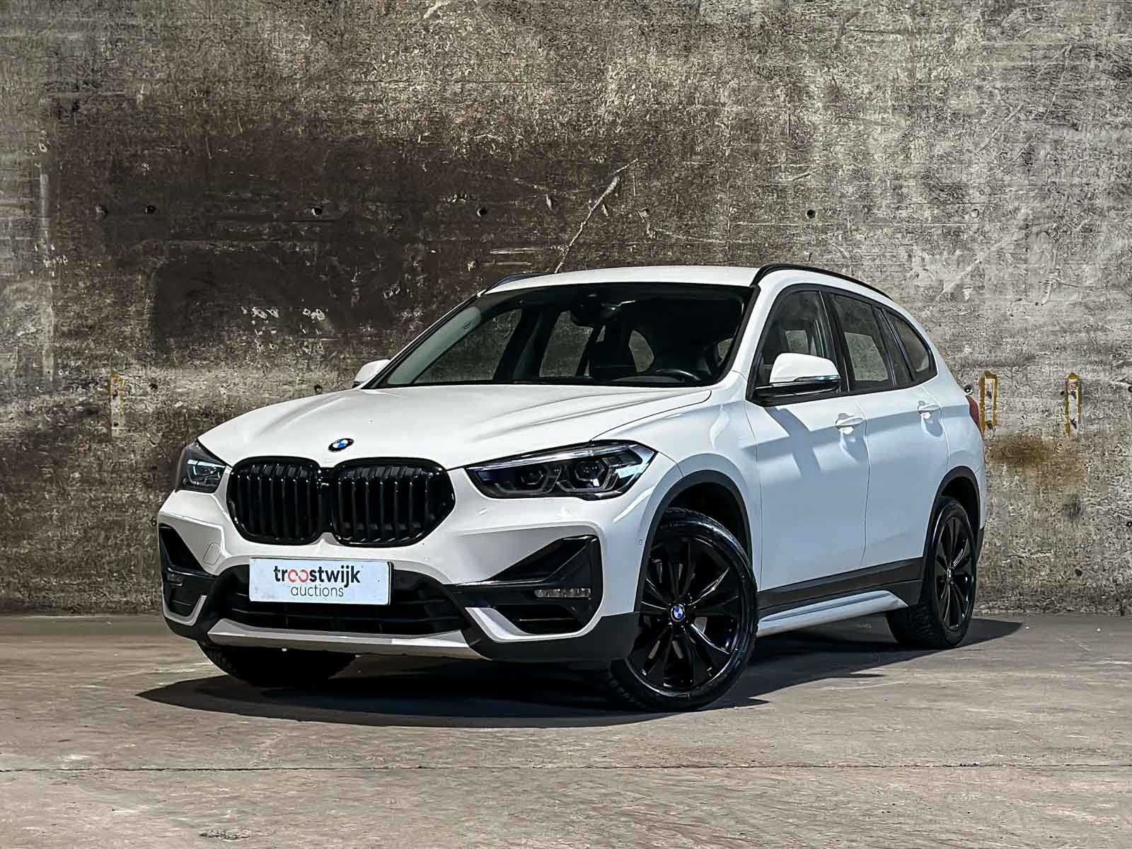 BMW X1 sDrive20i Business Edition Plus 178hp 2022 (Original-NL), P-914-LJ