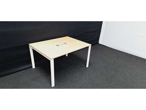 BENE - Vergadertafel