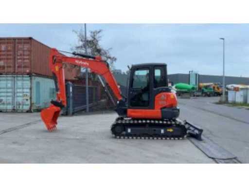 ad84bee4-cf41-4127-a6c3-00bc532060b5.mp4