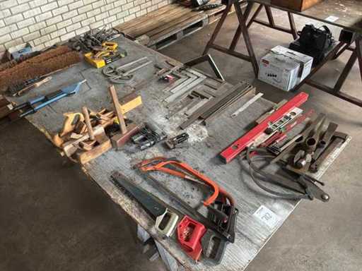 Batch of hand-held / measuring tools