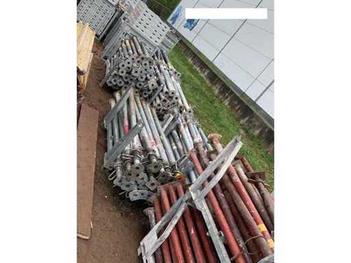 Opadanie – podpory sufitu – podpory sufitowe – materiały budowlane (200x)