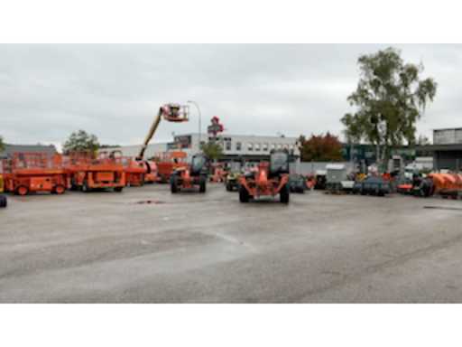 c08b839c-cbde-4ea7-a10d-3c1565508c48.mp4