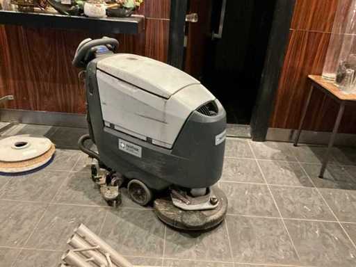 SC 500 Cordless Scrubber Dryer