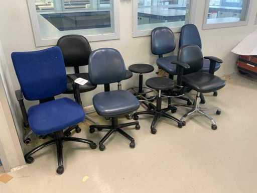 Laboratory chair and stools (10x)