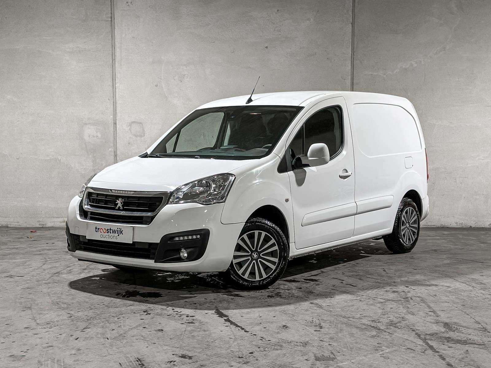 Peugeot Partner 120 1.6 BlueHDi 75 L1 Premium Pack 75pk 2018 (Origineel-NL & 1e Eigenaar), V-700-SK