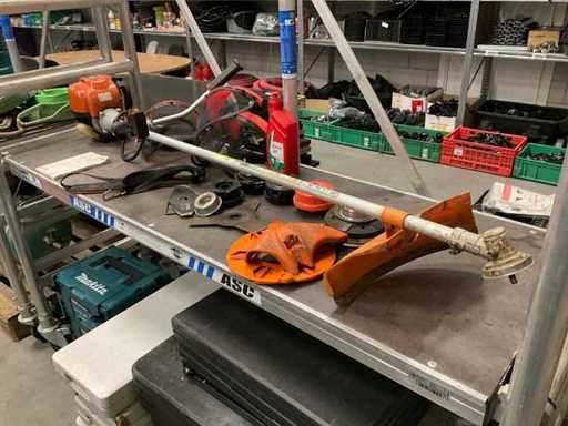 Stihl Bosmaaier met toebehoren