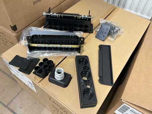 Lotto di parti per armadietti del contatore