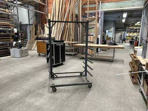 Uitkragende trolley met 4 draaibare wielen en 9 planken 125x100x200cm -- ***1***