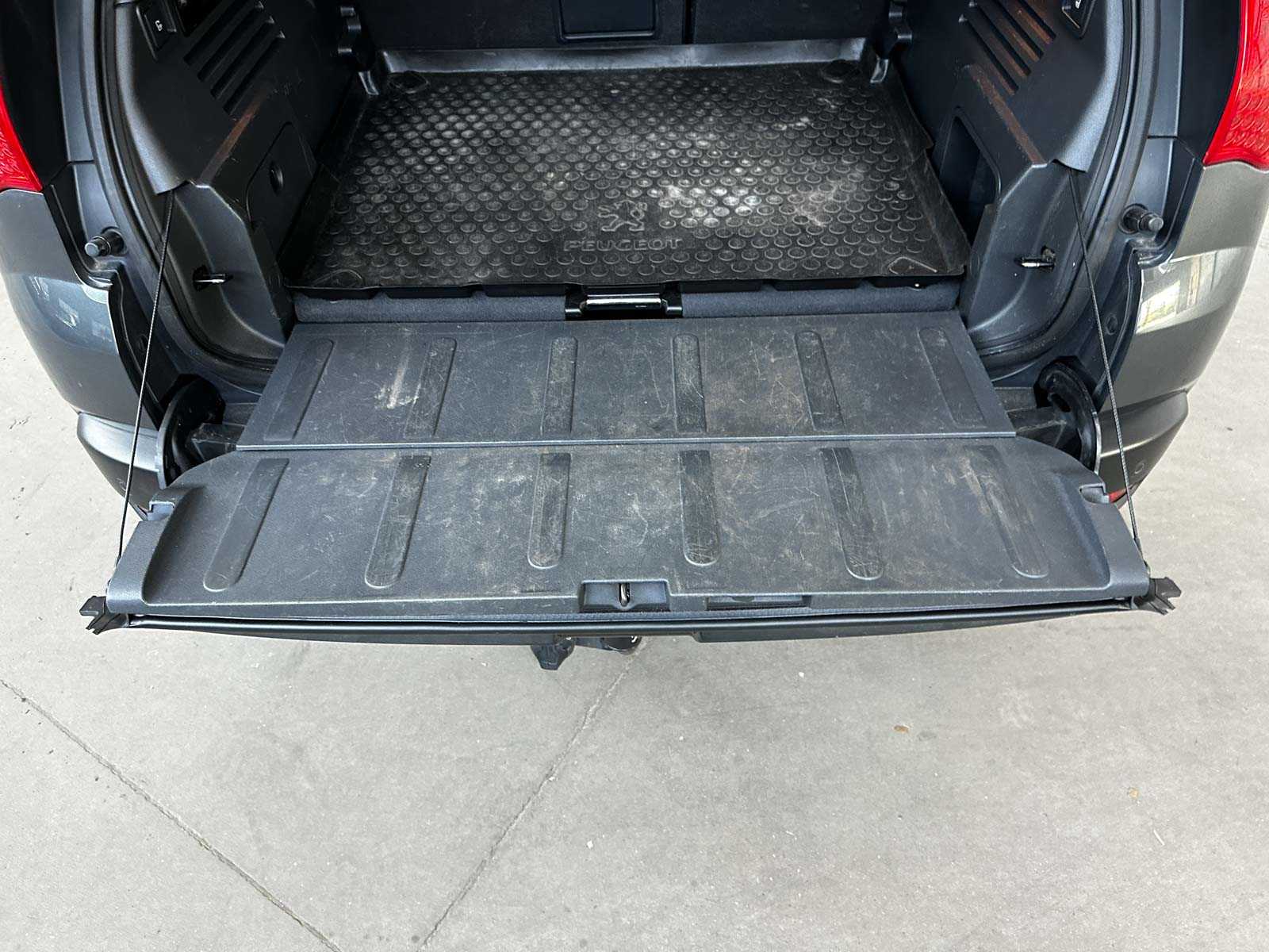 Peugeot 3008 1.6 THP ST 156pk 2011 (Origineel-NL), 09-PTJ-7