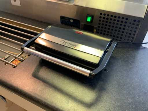 Bestron APM123Z Waffle Iron