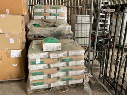Estrichbeton Beton screed Large stock of dry concrete bags