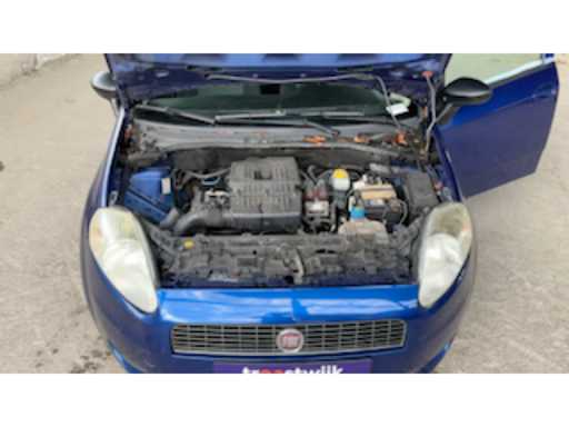 8cf7e585-4a94-42e0-9c15-c3b8ffd8f72c.mp4