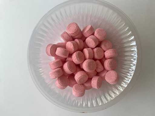 *NUOVI* Detergenti multiuso, detergenti per bagni, pulitori per vetri, pastiglie per la pulizia domestica, agenti per la pulizia, prodotti per la pulizia, articoli per la casa (7500 pezzi).