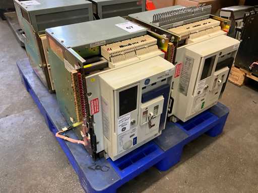 Wyłącznik GE MN31W25 2500 A Air