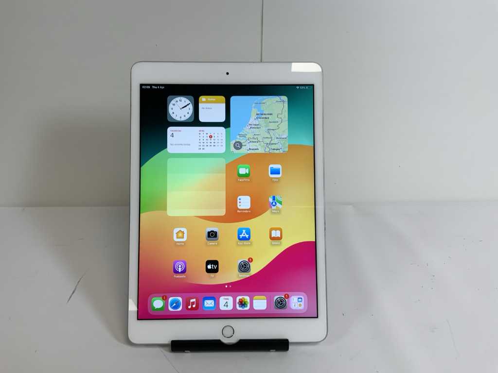 Apple iPad 7th Gen - 32GB - WiFi - Silver | Troostwijk Auctions
