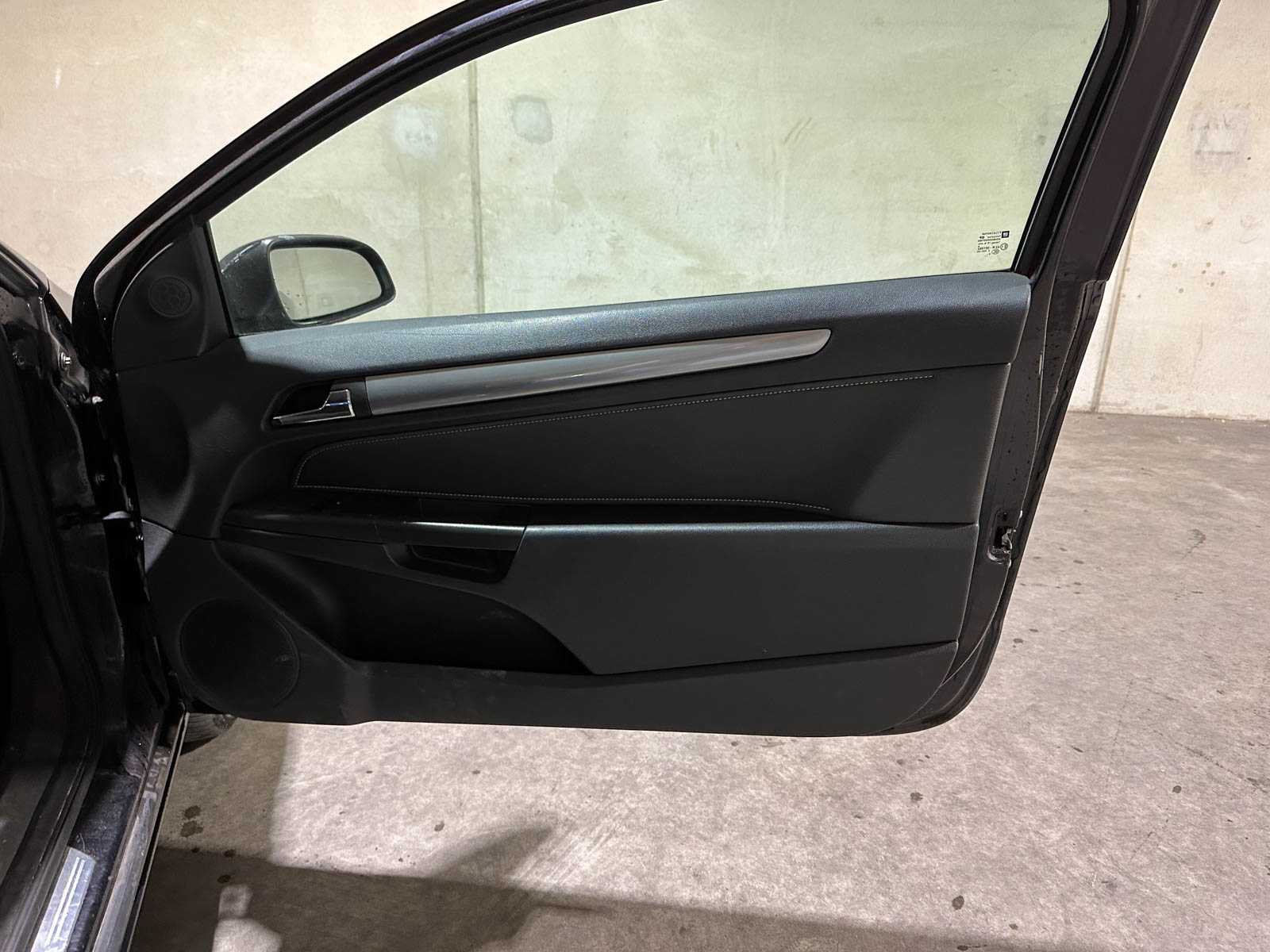 Opel Astra GTC 1.8 Cosmo 140pk 2009 (Origineel-NL), 16-JDN-1