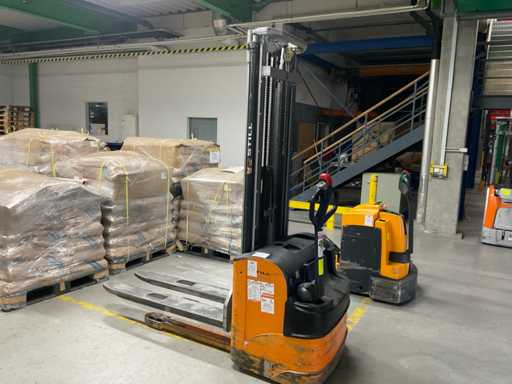 2008 Stll EGV 14 hochelektrischer Paletten-Lifter