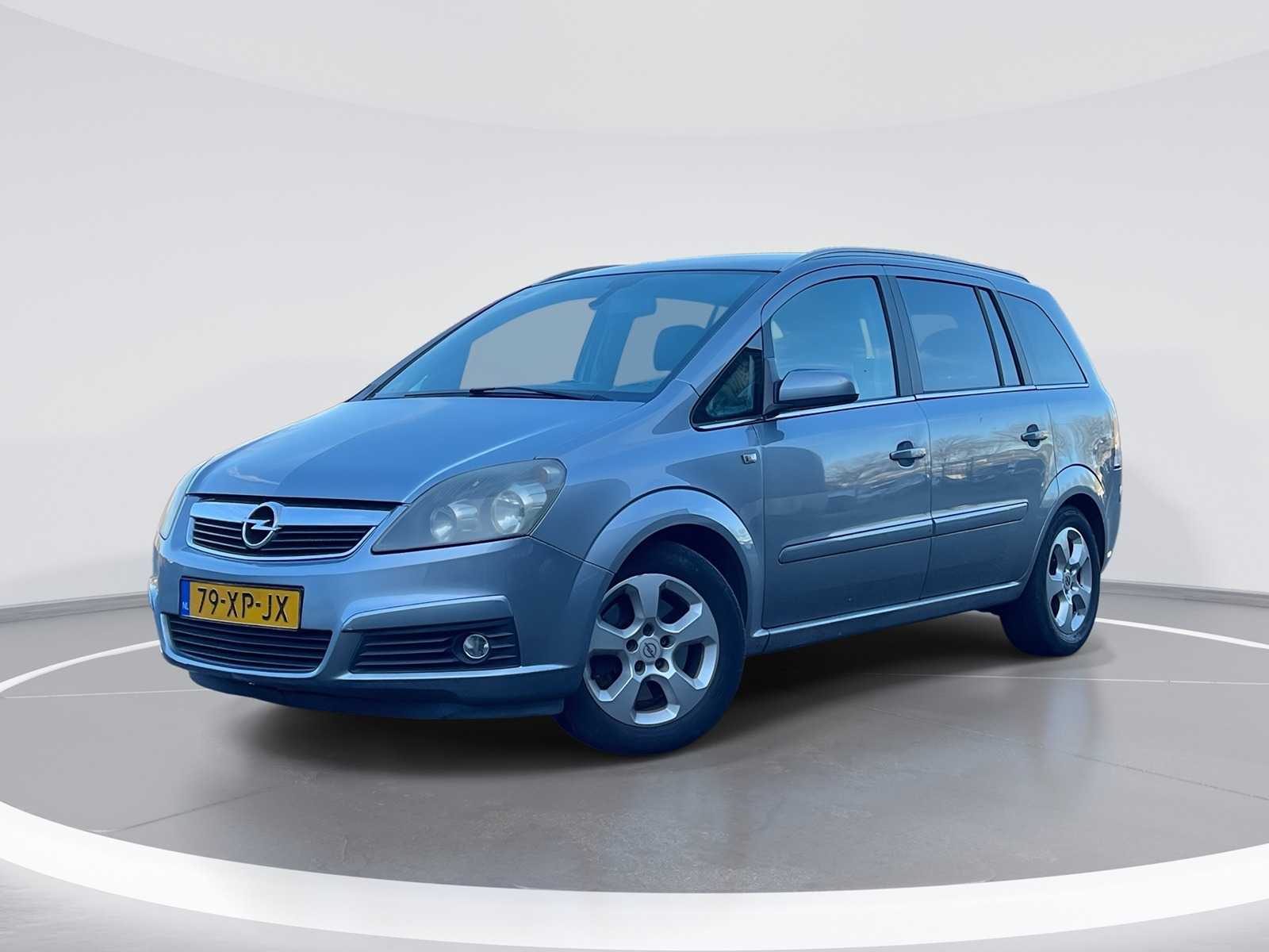 Opel Zafira 2.2 Executive | 79-XP-JX