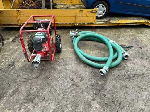 Waterpomp met dieselmotor