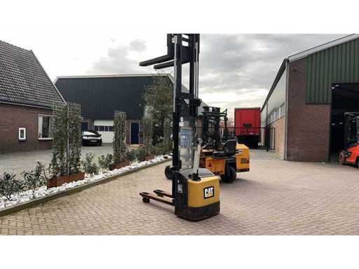 2008 Caterpillar NSP12NI Stapelaar