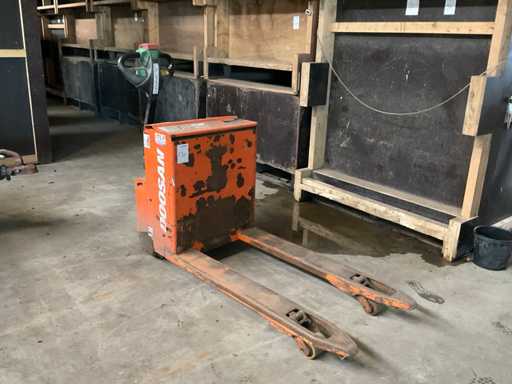 2018 Doosan LEDH18-HC Transpallet elettrico