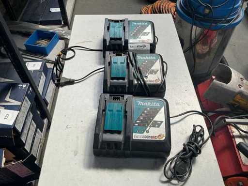 Makita DC18RC Battery charger (3x)