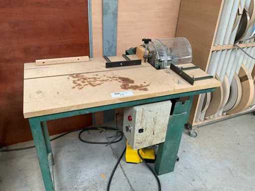 Circular saw table