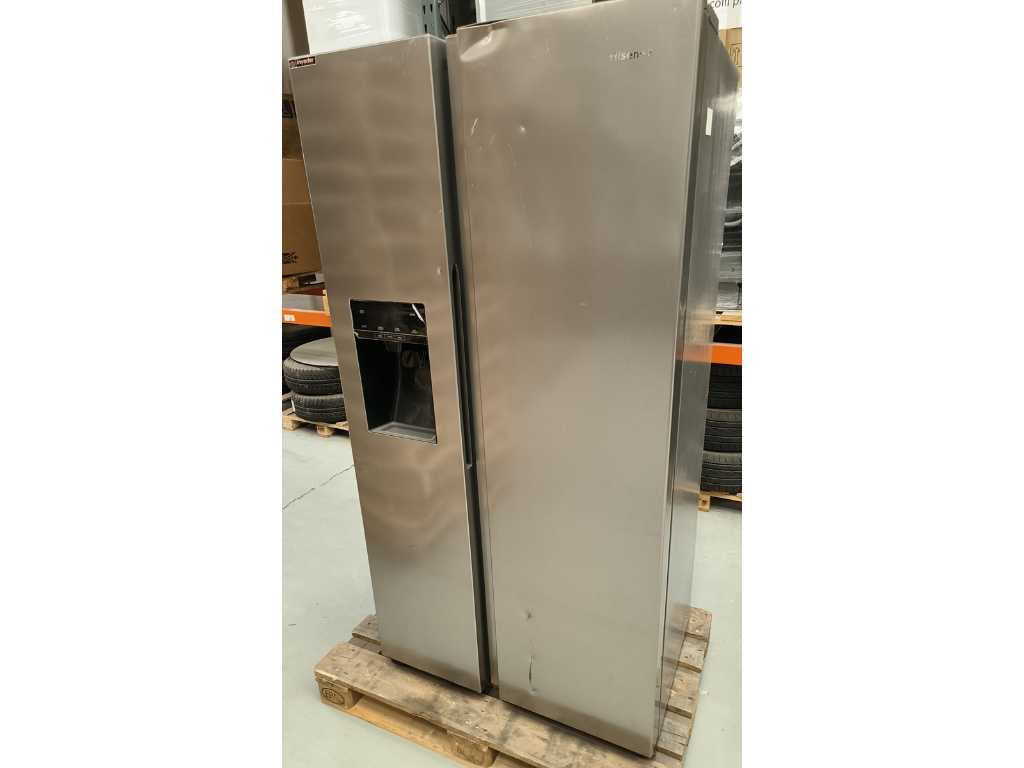Hisense RS650N4AC1 American Fridge Freezer