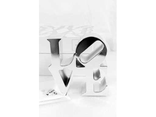 Robert Indiana (1928–2018), Love (silver)