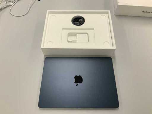 Apple A3240 13-Zoll MacBook Air M4 MW123N/A Laptop