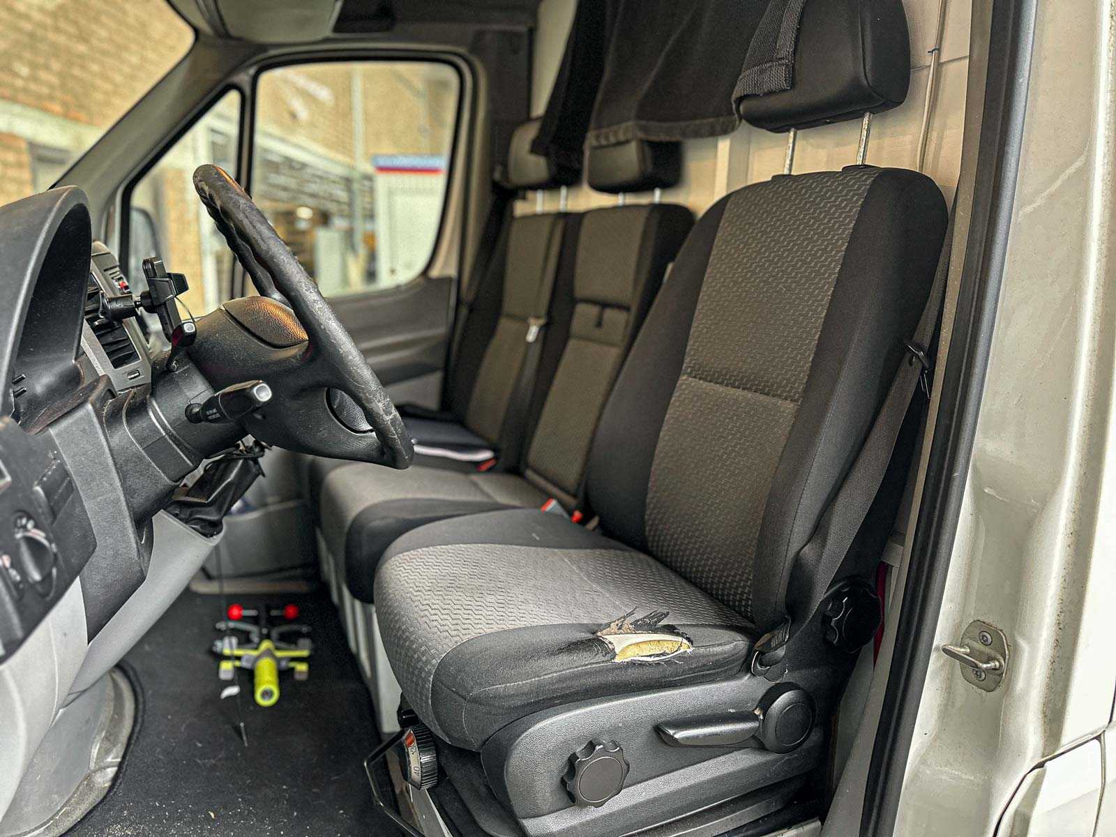 Volkswagen Crafter Camper 134pk 2011 (Origineel-NL), H-493-HN