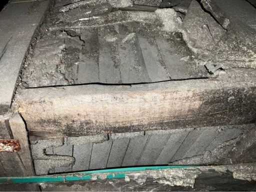 Piastrelle da giardino in pietra naturale sparata con basalto