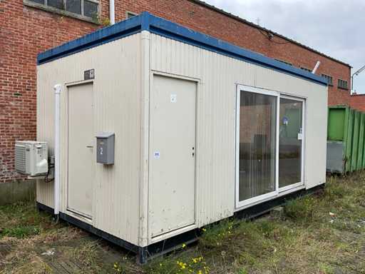 Le conteneur de bureau de la mouette