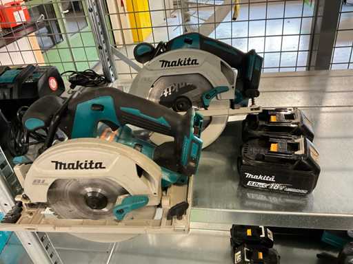 Makita DHS680 Circular Saw Machine (2x)
