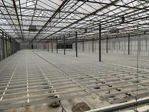 2018 KG Systems 5646 m2 Système de table de culture