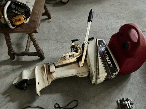 Lot de pièces de bateau