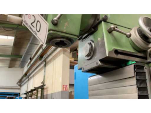 0af457f9-798e-4a38-9eab-31d165e0c0b9.mp4