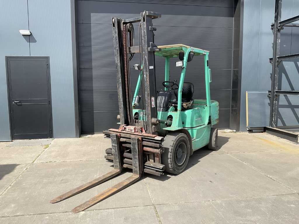 2000 Mitsubishi FD30K Forklift