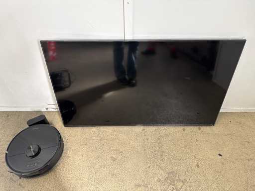 Televizor inteligent Hisense 55A6N | Aspirator DYSON V12 Detect Slim Absolute