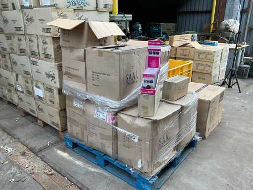 Saal Wonder Halter Party Magnet Halter