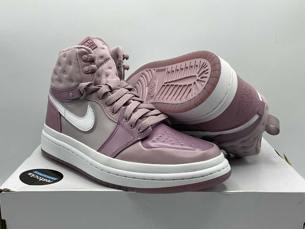 Nike Jordan 1 Acclimate Plum Fog Baskets Pour Femme 39