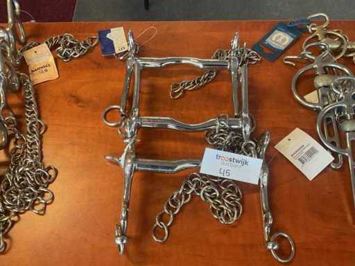 Bars with chin chain (3x)