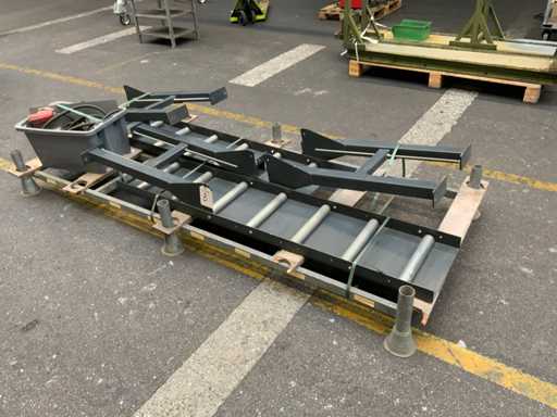 Querschnittkreissäge-Walzenförderband