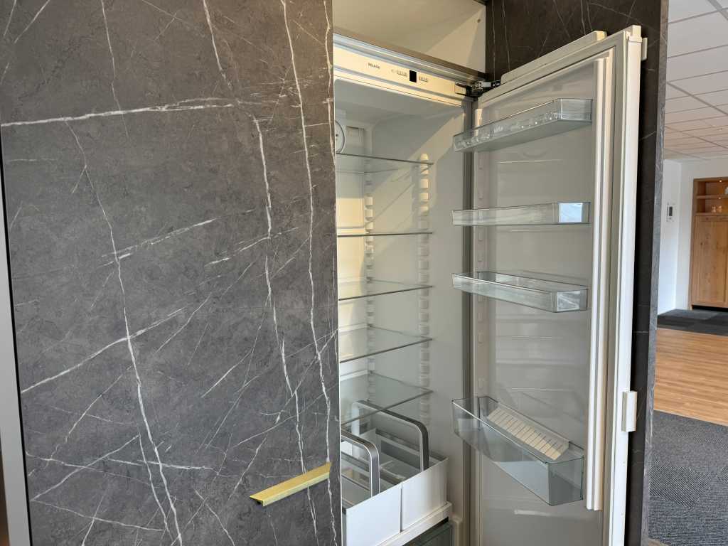 Miele - K 37252 iD - Refrigerator (c)