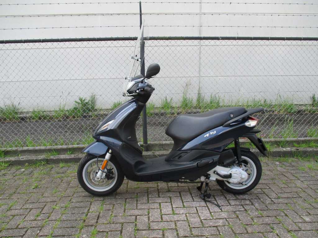 Piaggio - Snorscooter - New Fly 4T - Trottinette