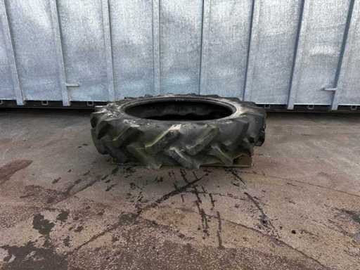 Pirelli – Landwirtschaftsreifen PD360 13.6 R38 (1x)